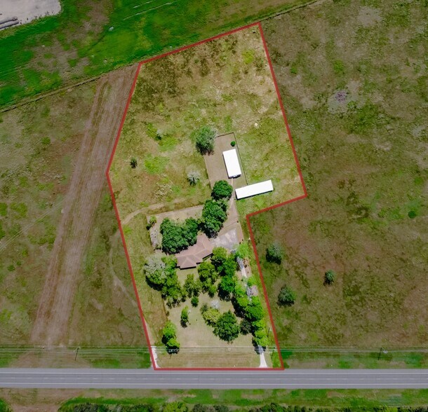11503 Highway 36, Wallis, TX à vendre - Aérien – Image 1 sur 13
