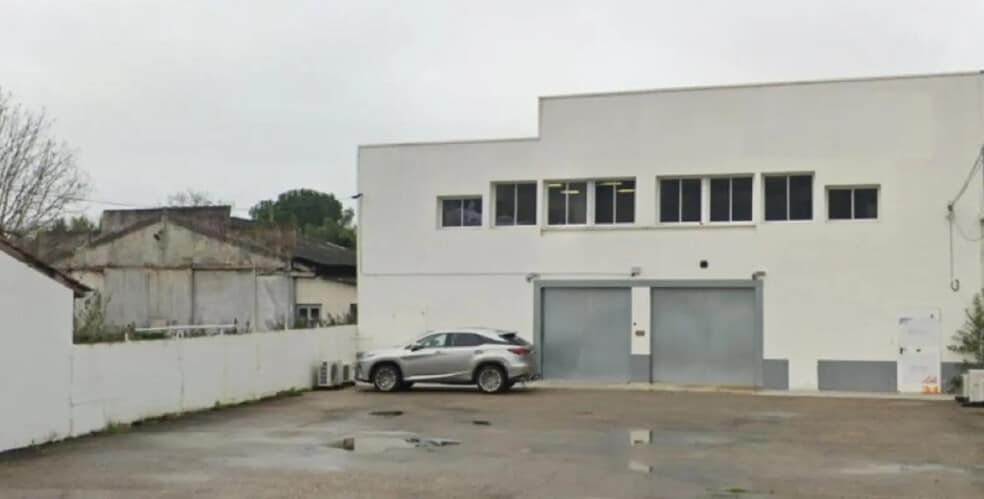 Bureau dans Floirac à louer - Photo de l’immeuble – Image 2 sur 12