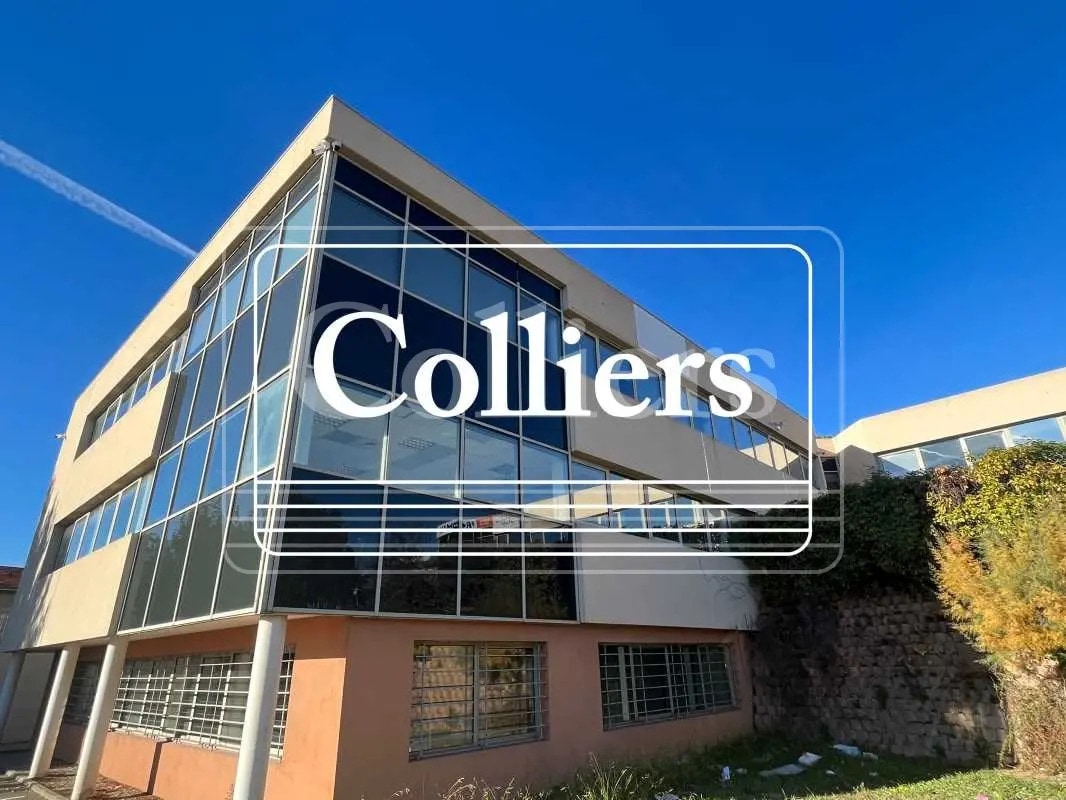 51 Avenue Andre Roussin, Marseille à louer Photo de l’immeuble– Image 1 sur 3