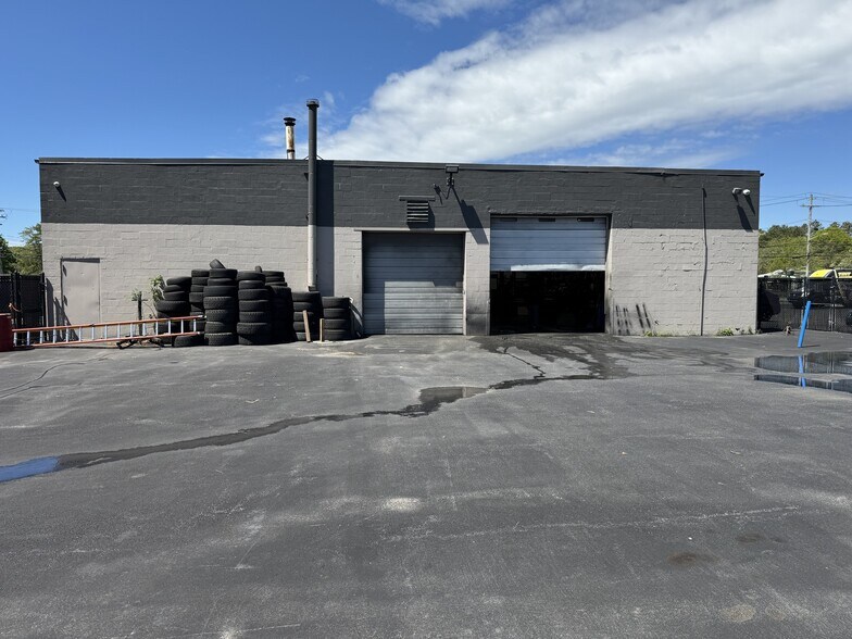 3165 Route 112, Medford, NY à vendre - Photo de l’immeuble – Image 2 sur 25