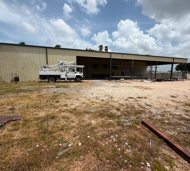 2001 Industrial Way, San Benito, TX à louer - Photo de l’immeuble – Image 3 sur 13