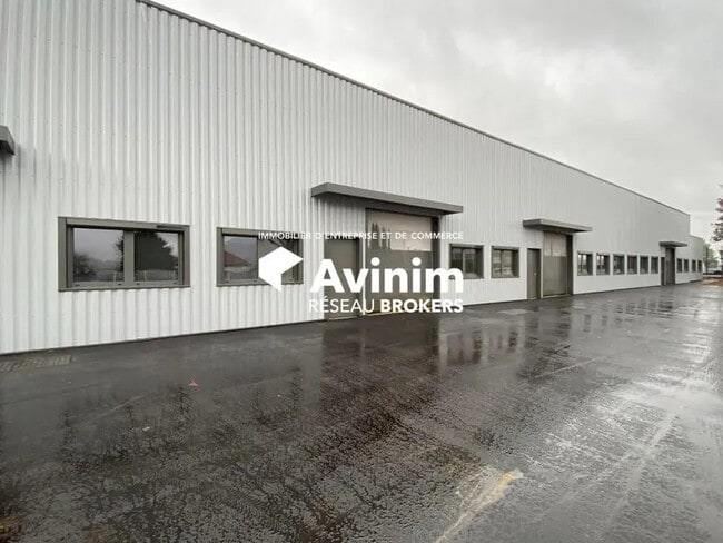 Plus de détails pour Local d’activités à vendre