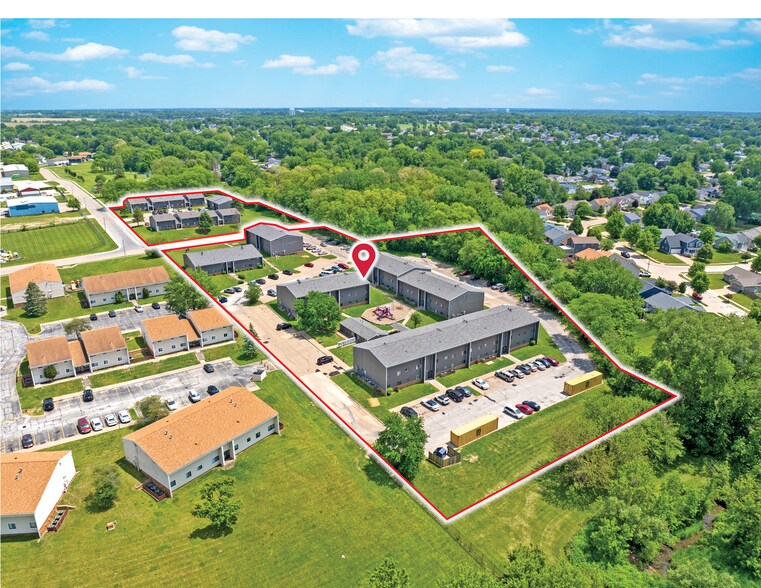 7118 Hillandale Rd, Davenport, IA à vendre - Photo de l’immeuble – Image 1 sur 10