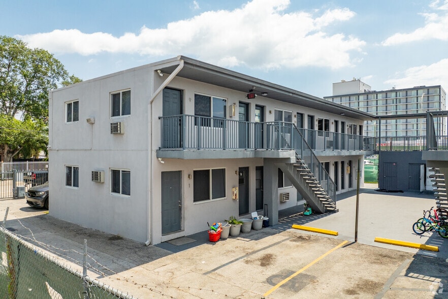 734 NW 80th St, Miami, FL à vendre - Photo principale – Image 1 sur 20