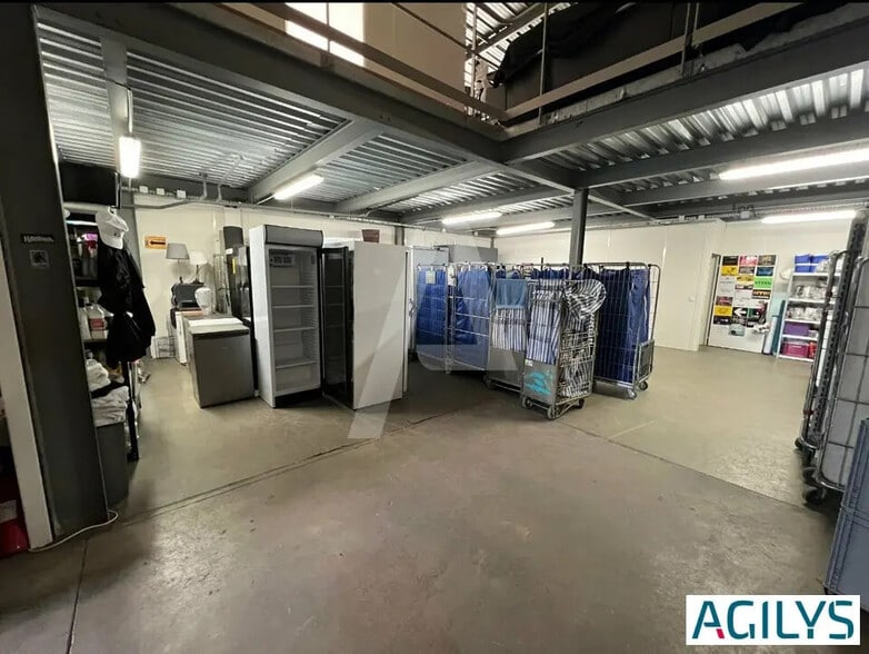 Local d'activités dans Morsang-sur-Orge à vendre - Photo de l’immeuble – Image 3 sur 6