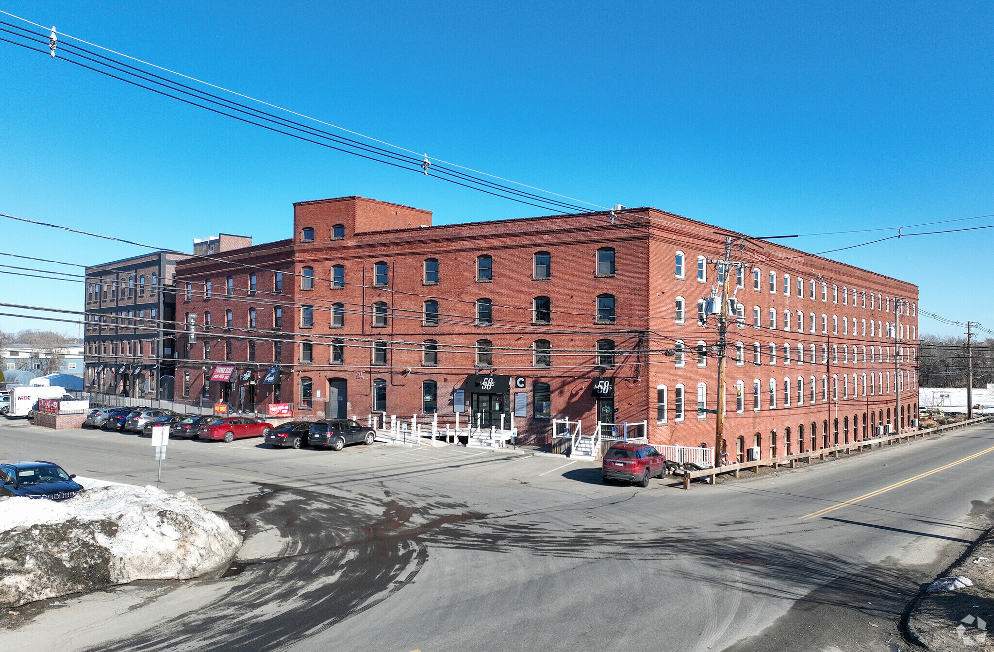 58 Pulaski St, Peabody, MA à louer Photo de l’immeuble– Image 1 sur 21