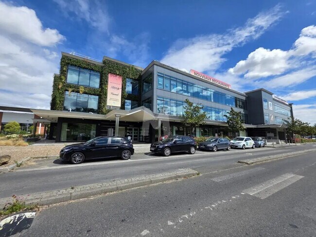 Plus de détails pour Bureau à louer