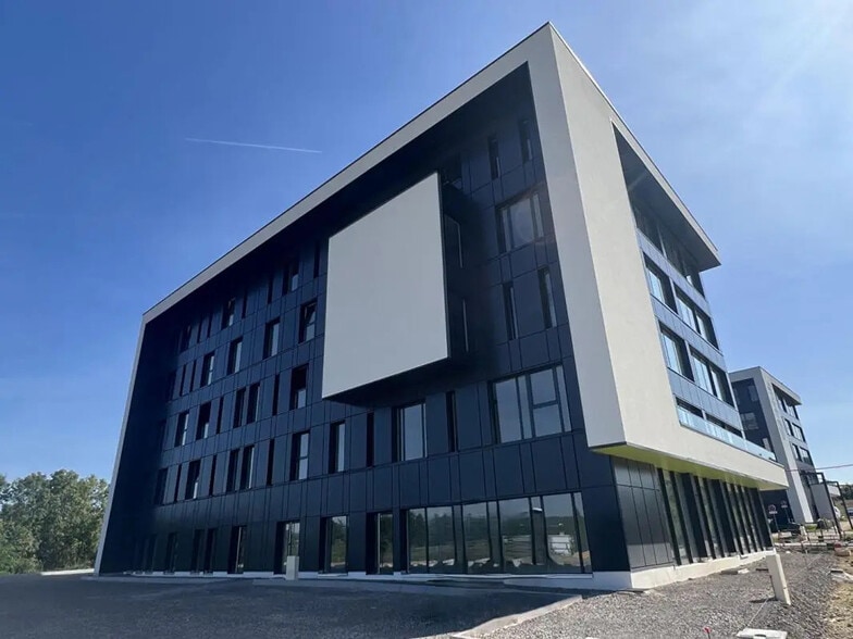 Bureau dans Yutz à vendre - Photo de l’immeuble – Image 2 sur 8