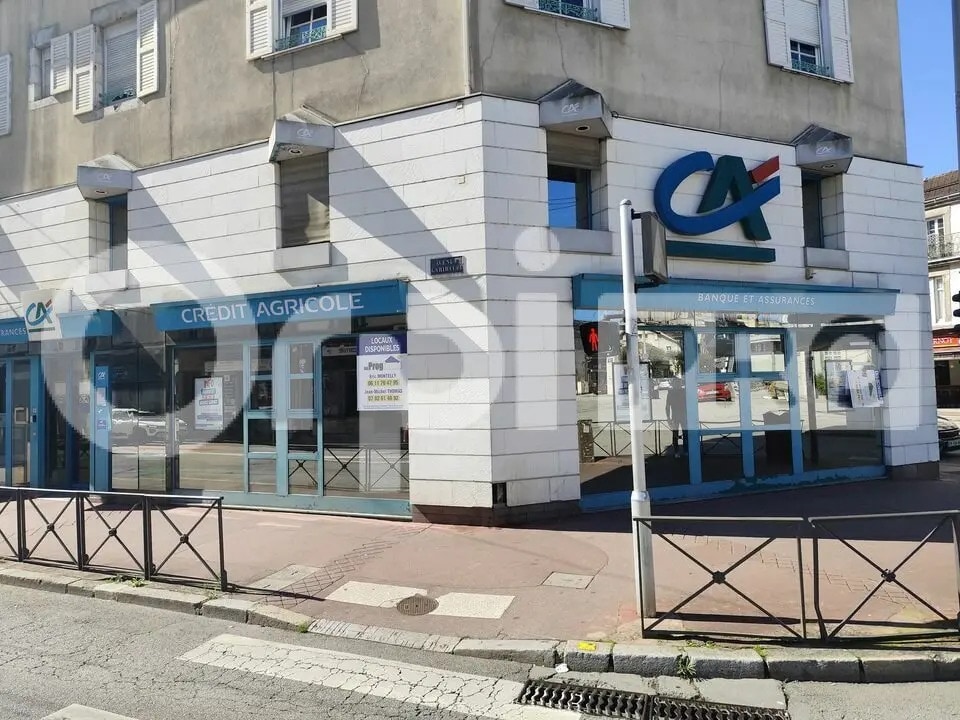 Local commercial dans Limoges à louer Photo de l’immeuble– Image 1 sur 8