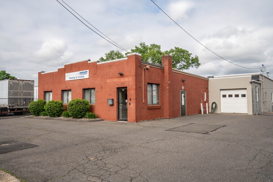 16 Custer St, West Hartford, CT à louer - Photo de l’immeuble – Image 3 sur 20