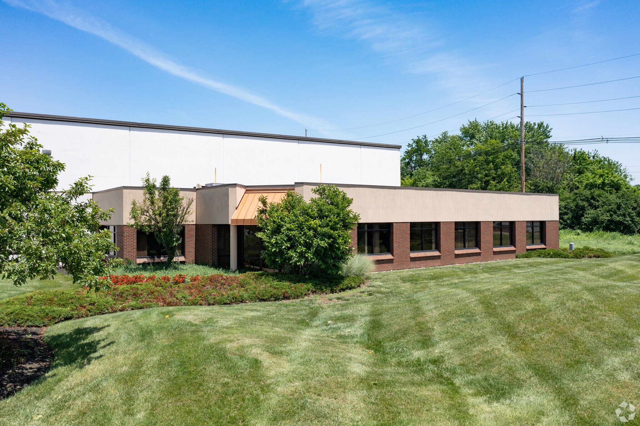 1550 Kingsview Dr, Lebanon, OH à louer Photo principale– Image 1 sur 6