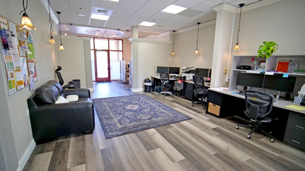 3596 Broad St, San Luis Obispo, CA à vendre - Photo de l’immeuble – Image 3 sur 17