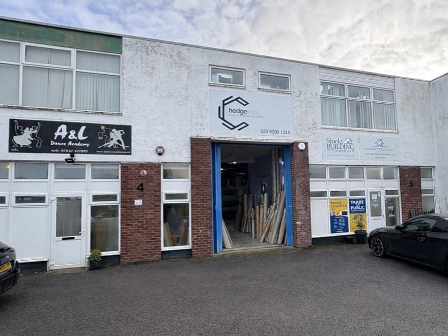 Shamblehurst Ln, Southampton à louer Photo principale– Image 1 sur 2