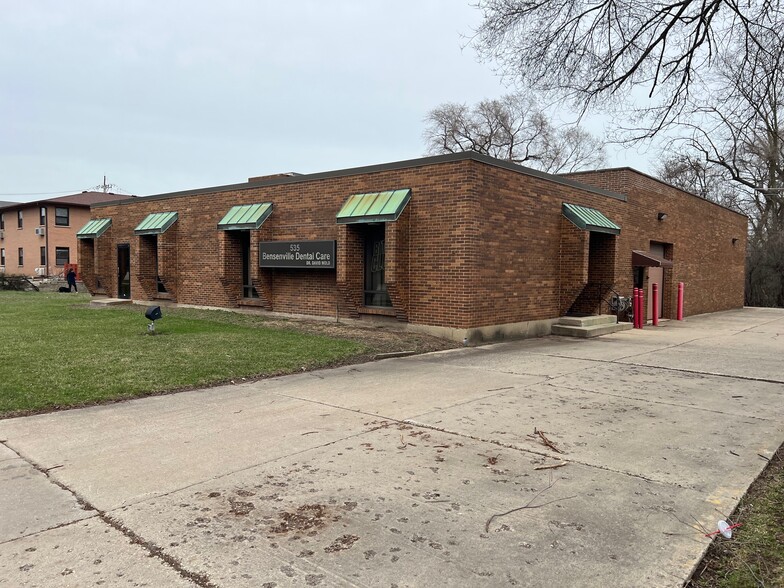 535 S York Rd, Bensenville, IL à vendre - Photo de l’immeuble – Image 1 sur 20