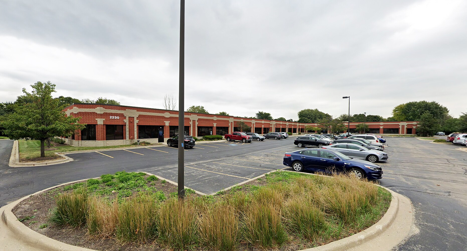 2230 Point Blvd, Elgin, IL à louer Photo principale– Image 1 sur 14