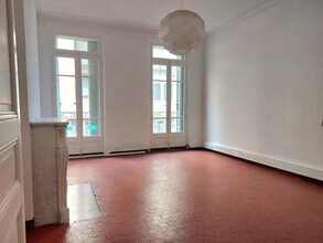 18 Rue Victor Clappier, Toulon à louer Photo intérieure– Image 2 sur 6