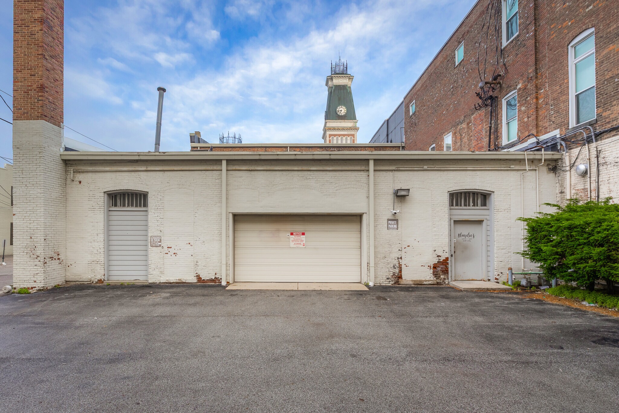 231 Washington St, Columbus, IN à louer Photo principale– Image 1 sur 15