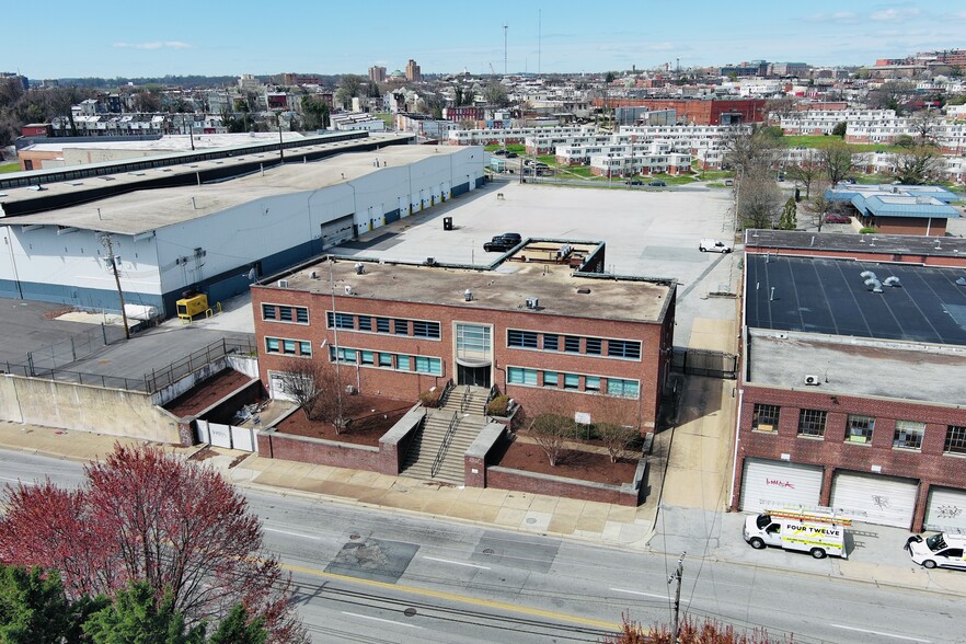 2700 Loch Raven Rd, Baltimore, MD à louer - Photo de l’immeuble – Image 3 sur 11