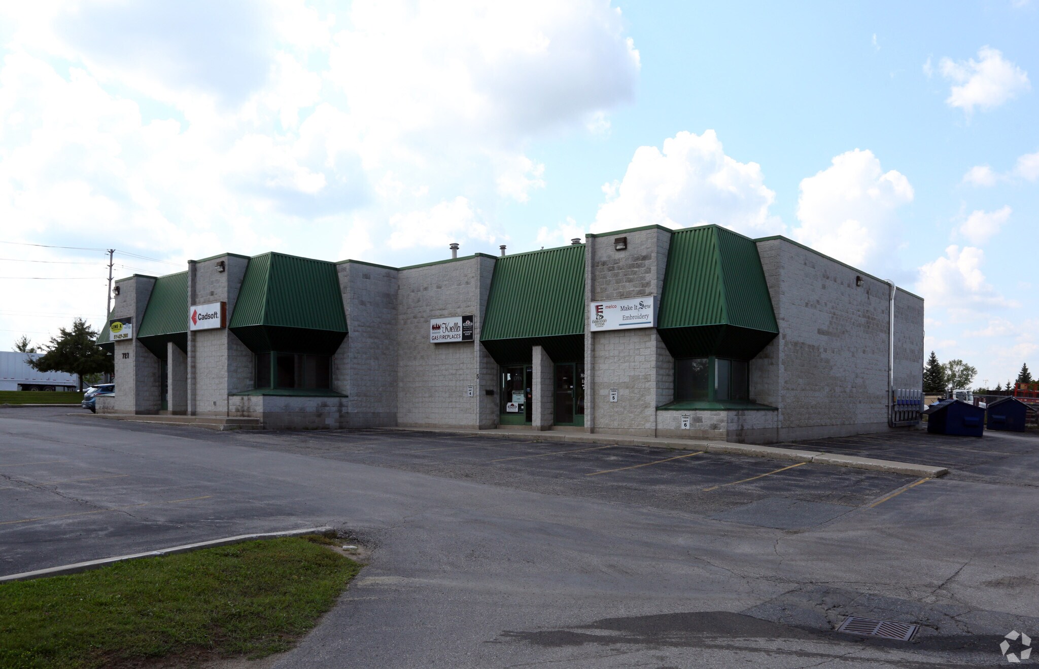 727 Speedvale Ave W, Guelph, ON à vendre Photo principale– Image 1 sur 1