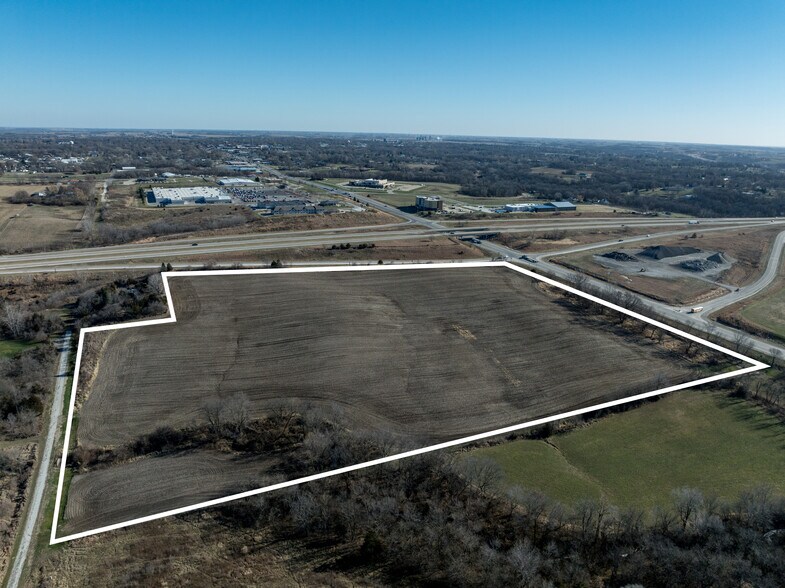 1716 A Ave W, Oskaloosa, IA à vendre - Photo de l’immeuble – Image 3 sur 3