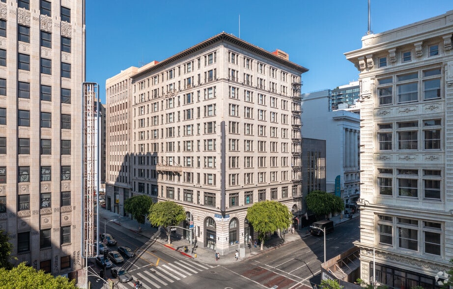 742-748 S Hill St, Los Angeles, CA à louer - Photo principale – Image 1 sur 90