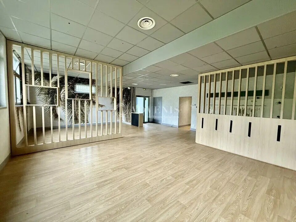 Bureau dans Lyon à louer Photo de l’immeuble– Image 1 sur 12