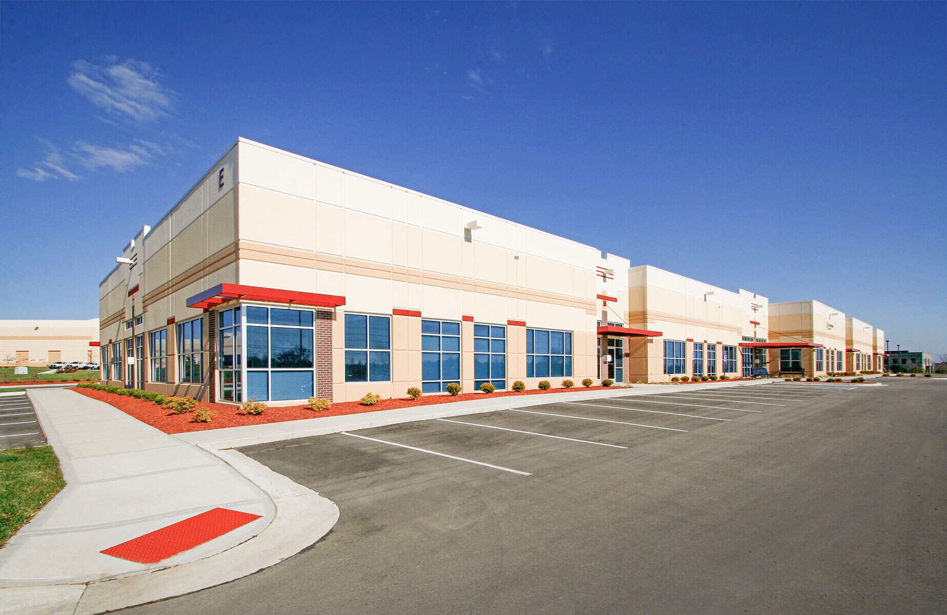 11025-11091 Strang Line Rd, Lenexa, KS à louer Photo de l’immeuble– Image 1 sur 13