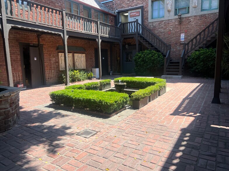 7415-7427 Beverly Blvd, Los Angeles, CA à louer - Photo de l’immeuble – Image 2 sur 2