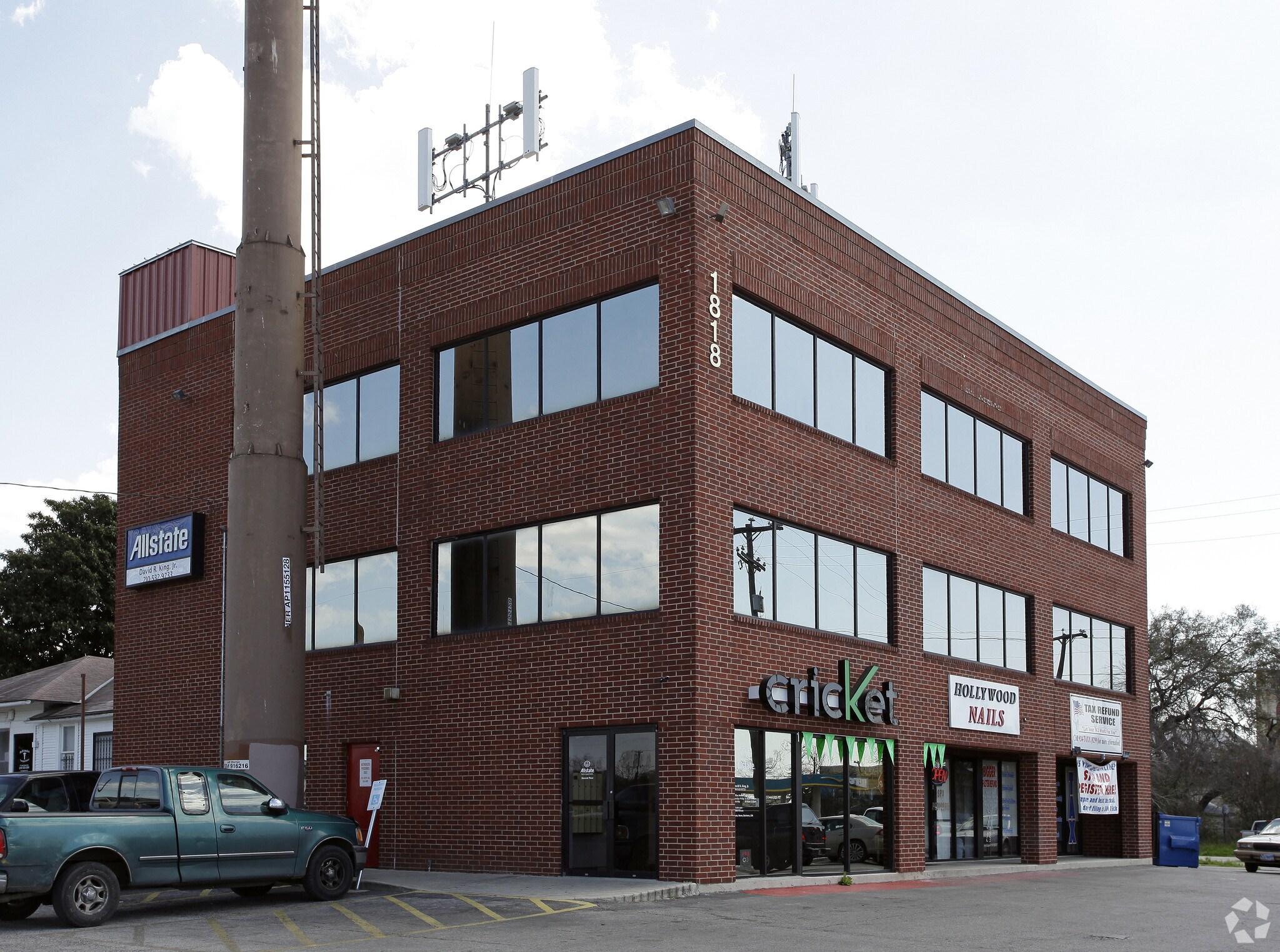 1818 S New Braunfels Ave, San Antonio, TX à louer Photo principale– Image 1 sur 44