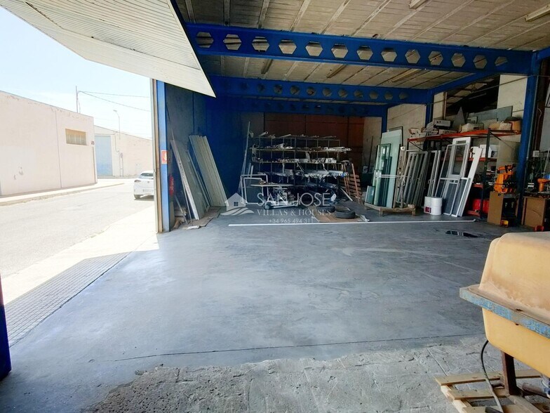 Industriel/Logistique dans Aspe, Alicante à vendre - Photo de l’immeuble – Image 2 sur 24