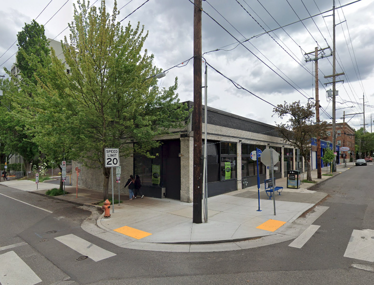1120 NW 21st Ave, Portland, OR à louer - Photo de l’immeuble – Image 1 sur 17