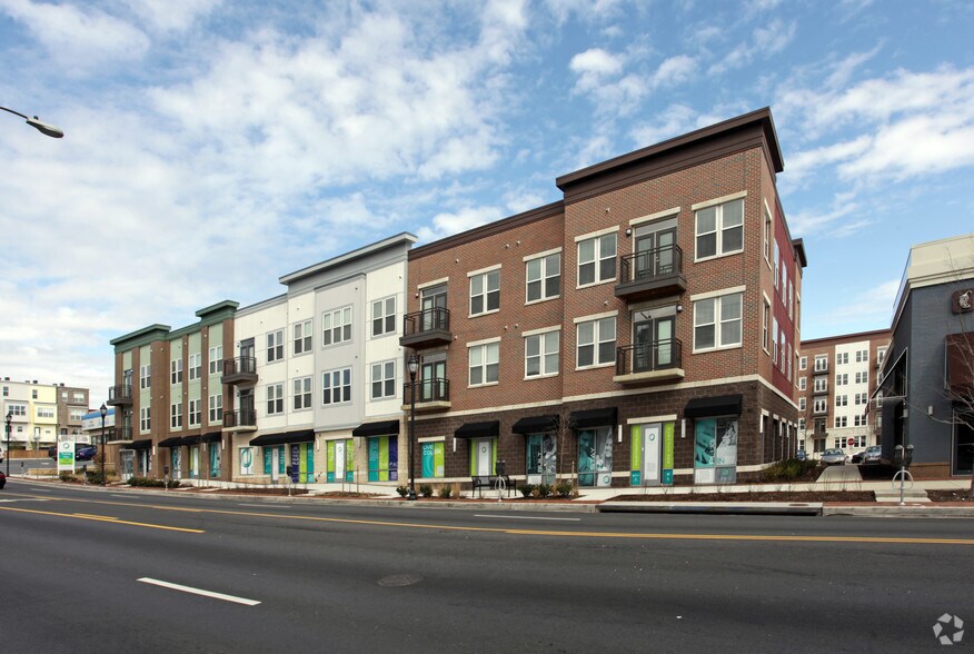 5501 45th Ave, Hyattsville, MD à louer - Photo de l’immeuble – Image 3 sur 63