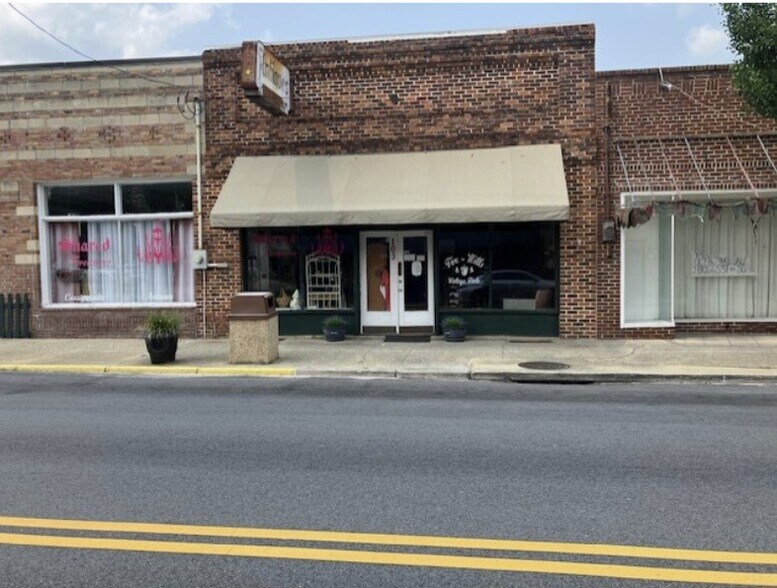 103 E Main St, Summerton, SC à vendre - Photo de l’immeuble – Image 1 sur 1