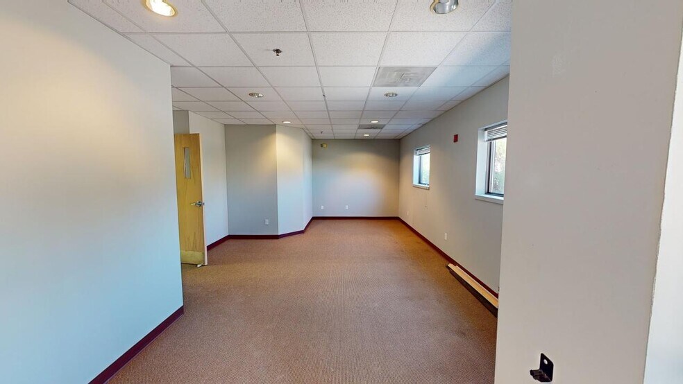 725 W Fabyan Pky, Batavia, IL à louer - Photo intérieure – Image 2 sur 30