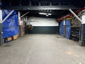 12-01 34th Ave, Long Island City, NY à louer Photo intérieure– Image 2 sur 2