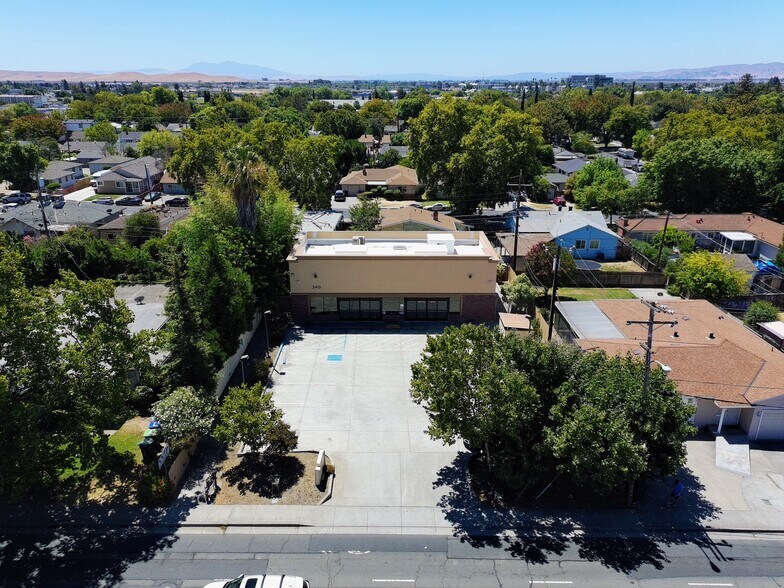 349 Travis Blvd, Fairfield, CA à vendre - Photo de l’immeuble – Image 3 sur 11