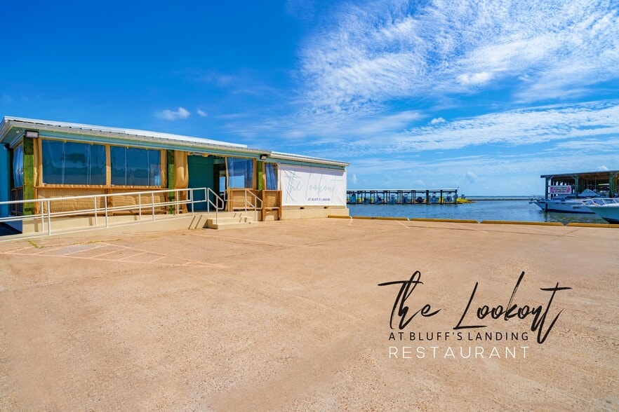 4236 Laguna Shores Rd, Corpus Christi, TX à louer - Photo de l’immeuble – Image 1 sur 24