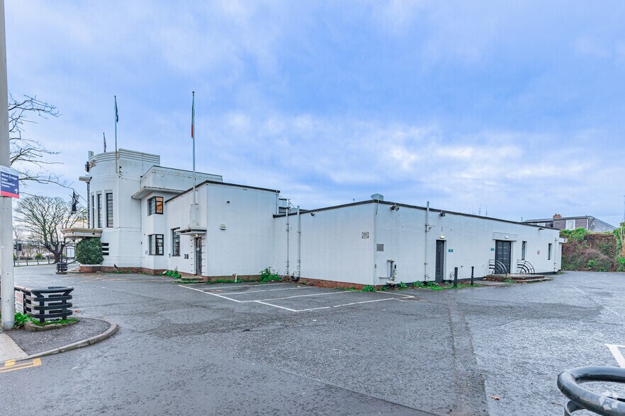 1-5 South Maybury, Edinburgh à vendre - Photo de l’immeuble – Image 2 sur 4