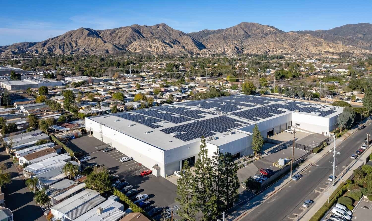 13207 Bradley Ave, Sylmar, CA à louer Photo principale– Image 1 sur 14