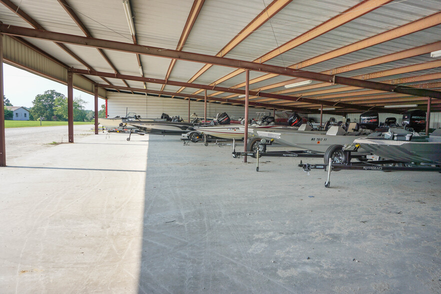18050 County Road 1000, Saint James, MO à louer - Photo de l’immeuble – Image 3 sur 42