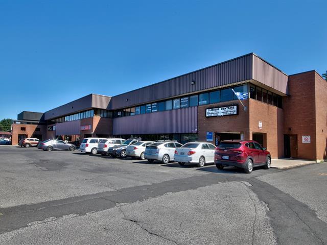 461 Boul Saint-Joseph, Sainte-julie, QC à louer - Photo de l’immeuble – Image 1 sur 14