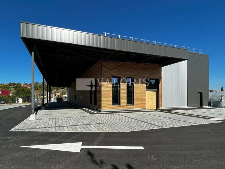 Local commercial dans L'Arbresle à louer - Photo de l’immeuble – Image 1 sur 14