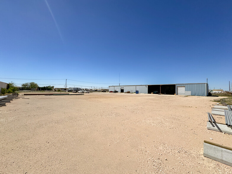 3310 NW Loop 338, Odessa, TX à louer - Photo de l’immeuble – Image 3 sur 35