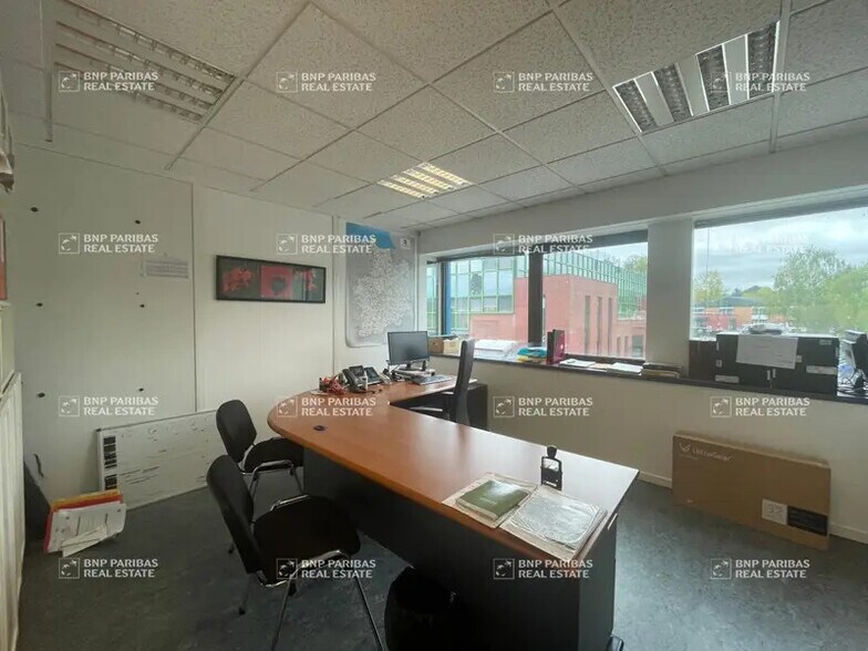 Bureau dans Saint-Grégoire à vendre - Photo intérieure – Image 3 sur 13