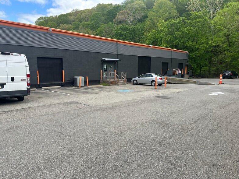 3114 William Flynn Hwy, Glenshaw, PA à louer - Photo de l’immeuble – Image 3 sur 15