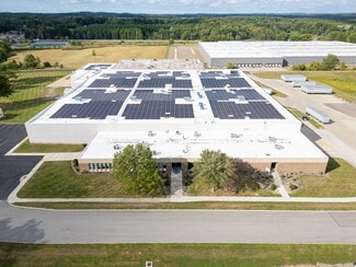 Plus de détails pour 6800 N Chestnut St, Ravenna, OH - Industriel/Logistique à vendre