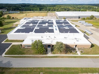Plus de détails pour 6800 N Chestnut St, Ravenna, OH - Industriel/Logistique à vendre