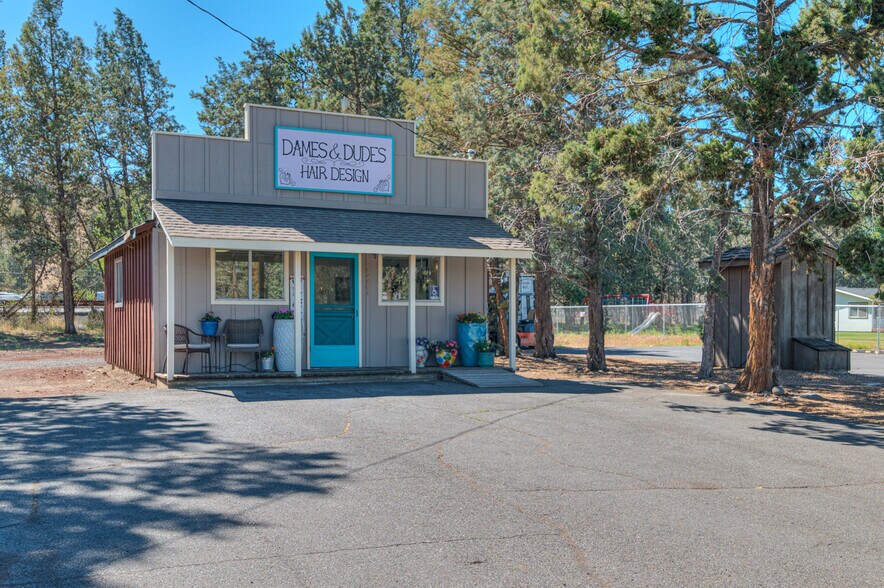 64661 Bruce Ave, Bend, OR à vendre - Photo de l’immeuble – Image 2 sur 38