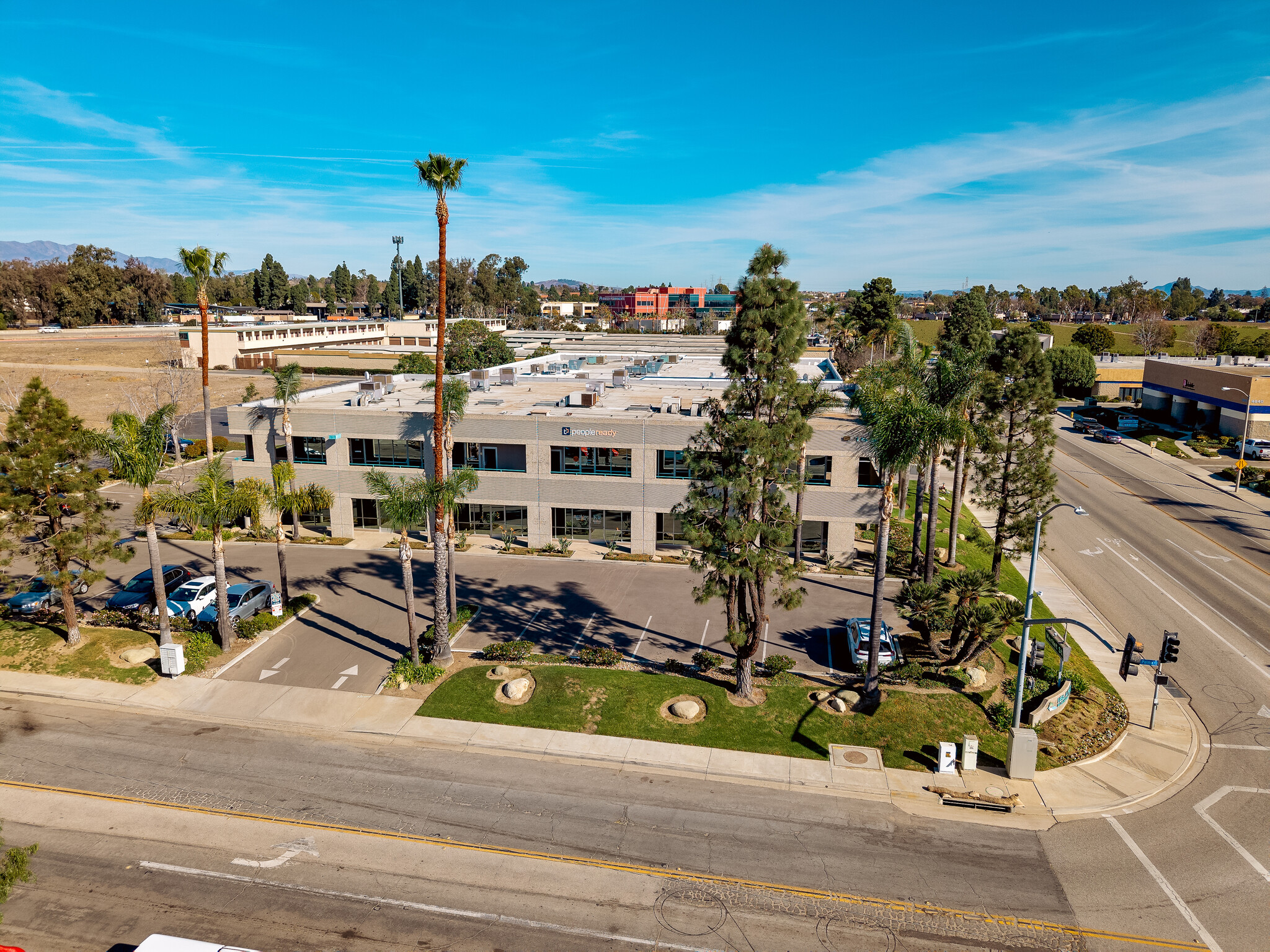 1650 Palma Dr, Ventura, CA à louer Aérien– Image 1 sur 3