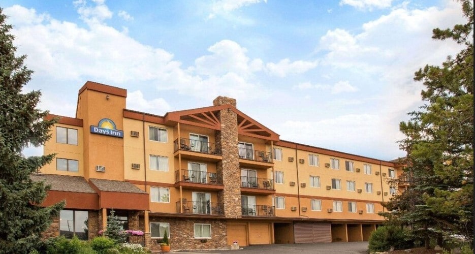 580 Silverthorne Ln, Silverthorne, CO à vendre - Photo principale – Image 2 sur 13